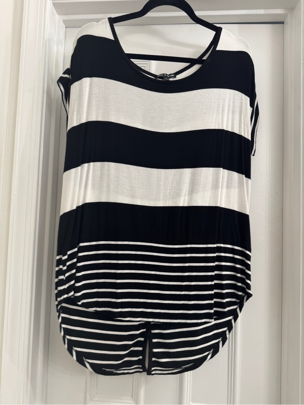 Cable & Gauge Black and White Striped Tunic Top